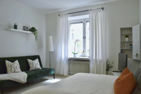 Modern and Bright Studio with Top Location